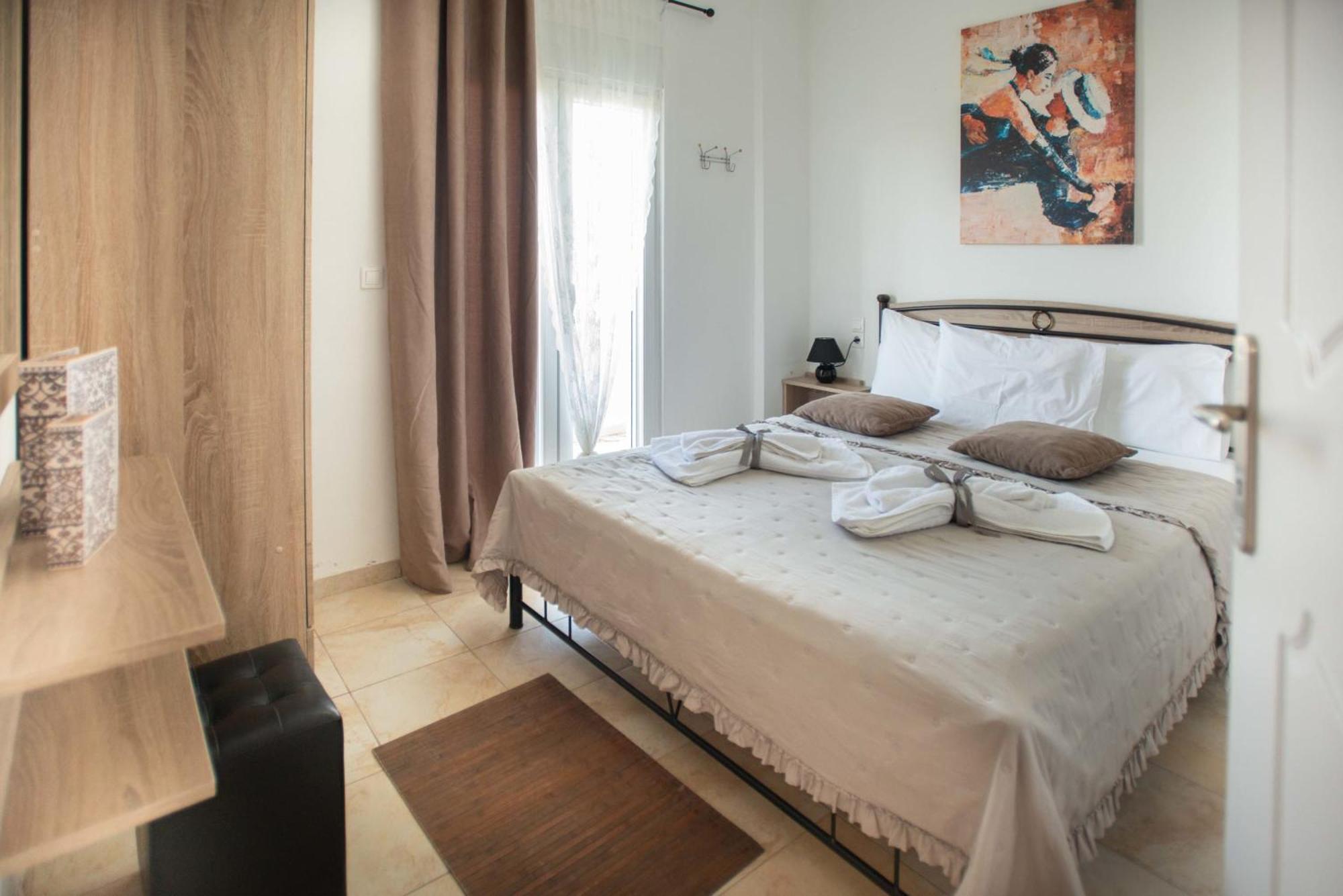 Afrathias Beachhouse - Cretan Hideaway 칼라마키 외부 사진