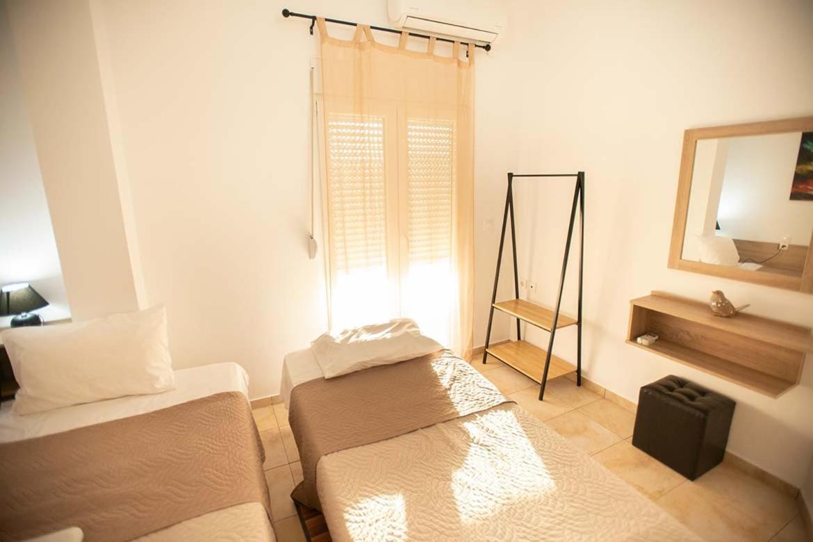 Afrathias Beachhouse - Cretan Hideaway 칼라마키 외부 사진